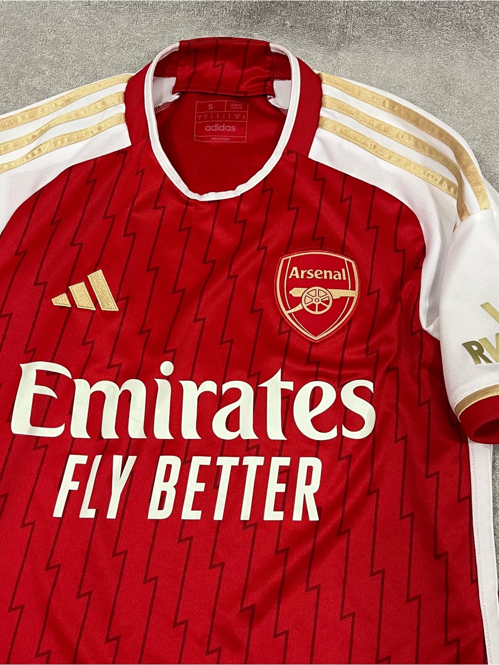 ARSENAL LONDON 2023 2024 HOME FOOTBALL Size Small SOCCER JERSEY FIFA World Cup